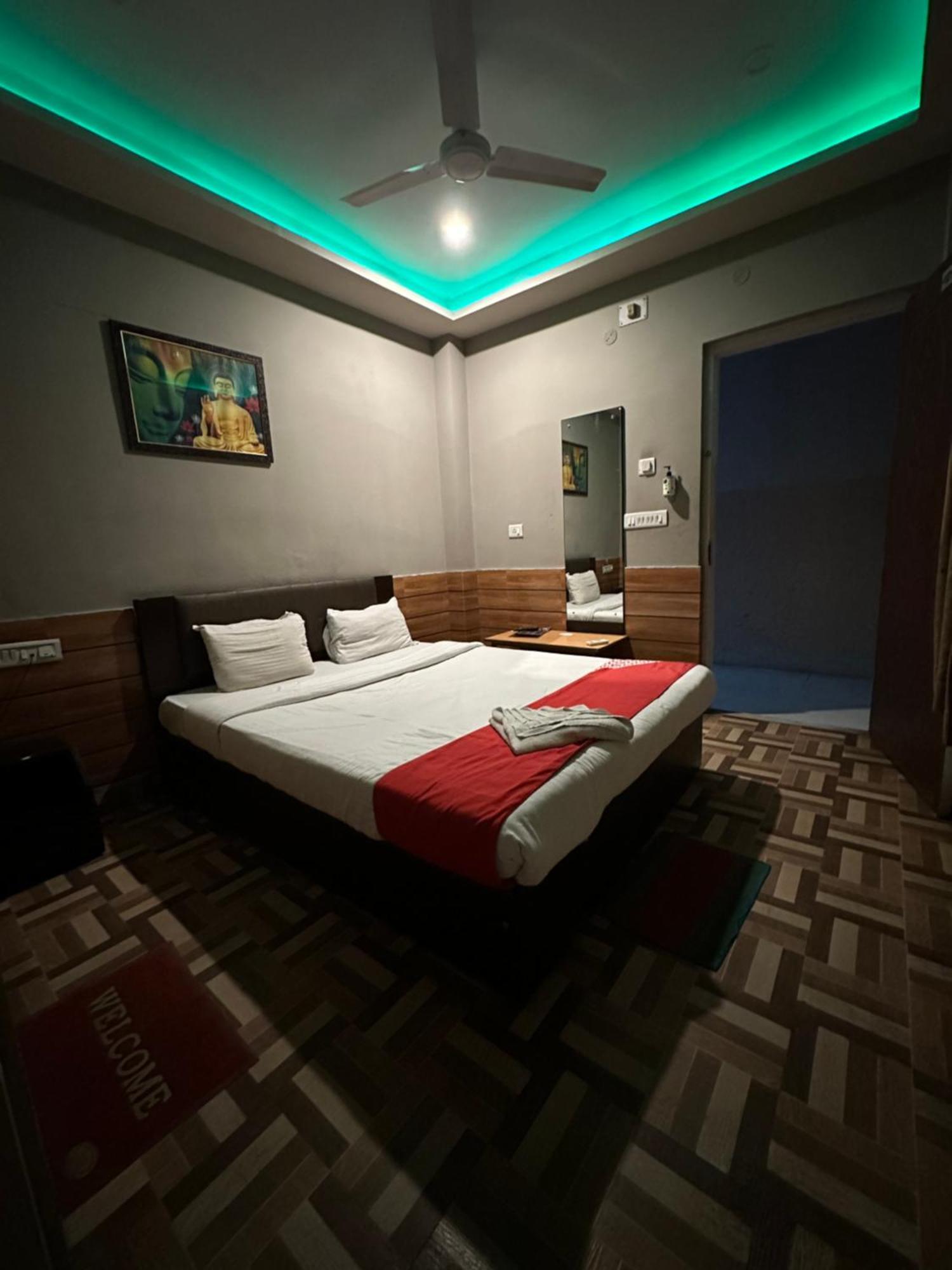 Gd Hotel Njp Siliguri Ngoại thất bức ảnh